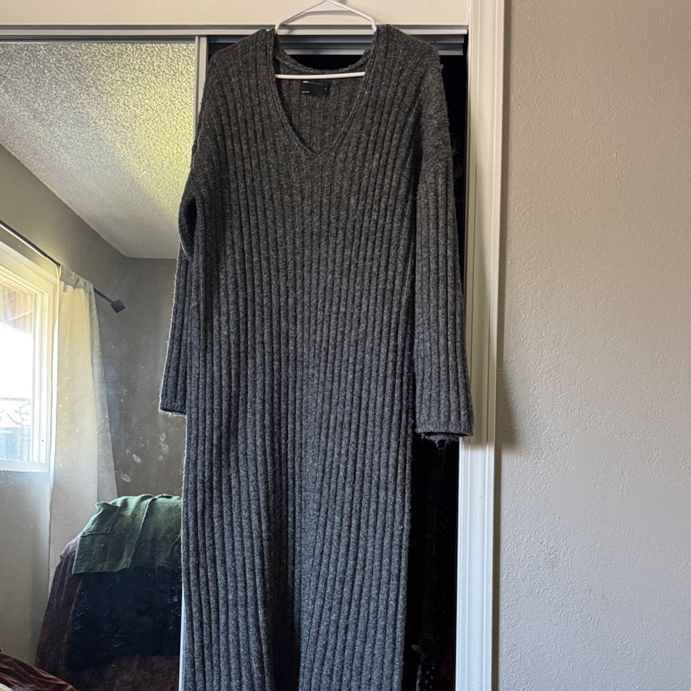 ASOS Ribbed V-Neck Long Sleeve Knit Dress - Charcoal Gray